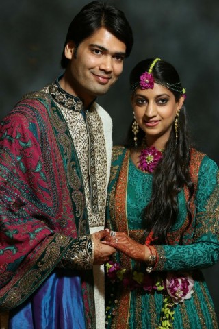 Die bruidspaar, Vega Gupta en Aakash Jahajgarhia Foto: @ReneDelCarme op Twitter