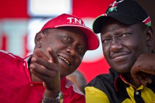 Uhuru Kenyatta (links) en Ruto. Foto:AP