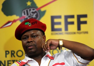Mpho Ramakatsa, die EFF se woordvoerder, het tydens ŉ perskonferensie in Pretoria. Foto: Werner Beukes / SAPA