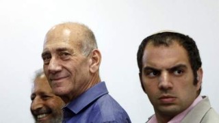 Olmert (links). Foto: Reuters