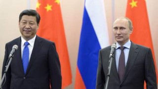 Presidente Xi Jinping en Waldimir Poetin Foto: EPA