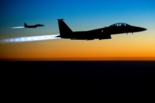 Twee F-15E Strike Eagles van die Amerikaanse Lugmag  in Irak Foto: Matthew Bruch