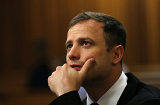 Oscar Pistorius in die hof. Argiefforo: Siphiwe Sibeko/Reuters/Pool