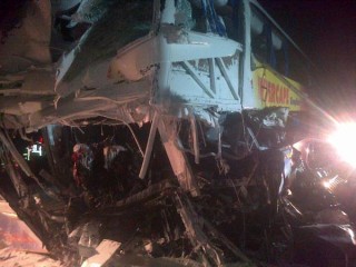 Foto van die Interkaap-bus na die ongeluk op 13 Desember 2014 Foto: @trafficsa, Twitter