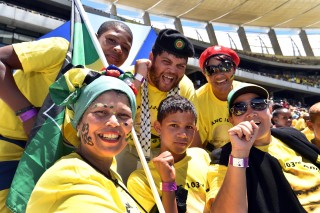 Ondersteuners by die ANC se 103de verjaarsdagvieringe in Kaapstad-stadion op 10 Januarie 2015 Foto: Elmond Jiyane, departement van kommunikasie