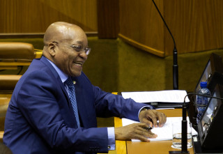 President Jacob Zuma aan die lag tydens 'n vorige geleentheid in die Nasionale VErgadering. Foto: Nardus Engelbrecht/SAPA