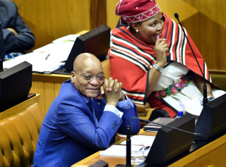 Pres. Jacob Zuma op 17 Februarie 2015 tydens die parlementêre debat oor sy staatsrede Foto: Siyasanga Mbambani, departement van kommunikasie