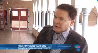Prof. Raymond Parsons van die Noordwes-Universiteit (skermskoot uit die video)