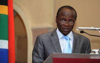 Minister Collins Chabane Foto: Departement van kommunikasie (GovernmentZA Flickr)