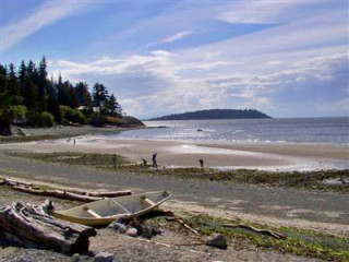 Halfmoon Bay naby Ucluelet in British Columbia waar radioaktiewe spore van Sesium-134 en Sesium-137 gevind is Foto: Halfmoonhaven.com