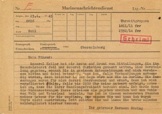 Die telegram wat aan Hitler gestuur is (Foto: Alexander Historical Auctions)
