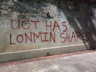 Van die graffiti wat oral op die kampus aangebring is. Foto: Facebook
