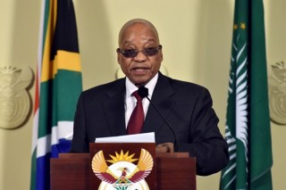 Pres. Jacob Zuma tydens die aankondiging by die Uniegebou. Foto: Elmond Jiyane