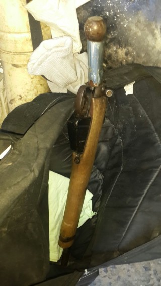 Een van die vuurwapens waarop die polisie beslag gelê het in Hanover Park Foto: SAPD Wes-Kaap