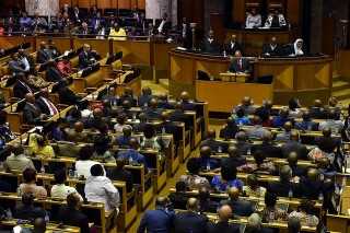 LP's in die parlement tydens pres. Jacob Zuma se staatsrede op 11 Februarie 2016 (Foto: GCIS)
