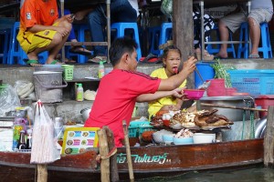 Thailand-damnoen-saduak-floating-market-546276_960_720