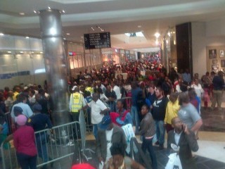 Die opening van Mall of Africa op 28 April 2016. Foto: Twitter via @crimeairnetwork