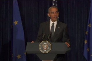 President Obama veroordeel dié skietery by die Nato-samesprekings in Pole.
