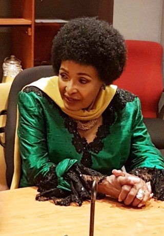 Winnie Madikizela-Mandela Maandag by die gala-dinee. Foto: Via @MyAnc op Twitter 