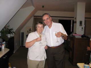 Nick Wiesmann (76) en sy vrou, Bettina. Foto: Facebook