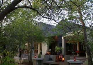 Bespreek nou by die Marula Bush Lodge in Hoedspruit op LekkeSlaap.co.za