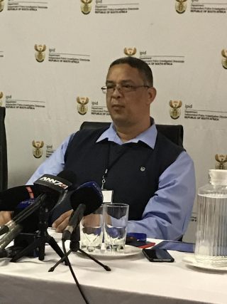 Robert McBride tydens die perskonferensie in Pretoria. Foto: Jonisayi Maromo/ANA