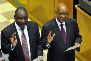 Adjunkpresident Cyril Ramaphosa (links) en pres. Jacob Zuma (regs) (21 Mei 2014) Foto: GCIS