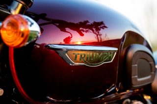 Triumph Bonneville se T120 (Brian Cheyne)
