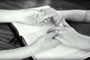 gebed-hande-bybelstudie