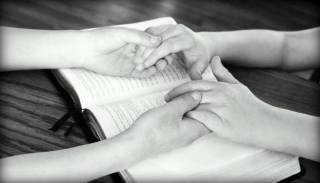 gebed-hande-bybelstudie