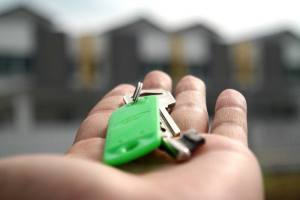 huis-sleutels-huiseienaar-eiendomsreg